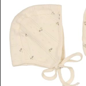 NWOT Mema Knits openwork knit Bonnet
